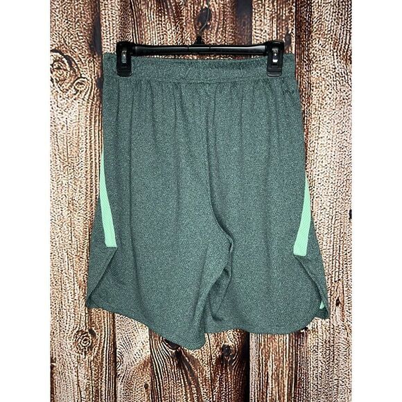 Nike Mesh Training Shorts Size Medium Green Swoosh Athletic 890811-328 - Picture 2 of 3